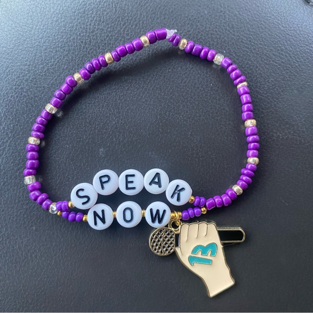 Taylor Swift Friendship Bracelet